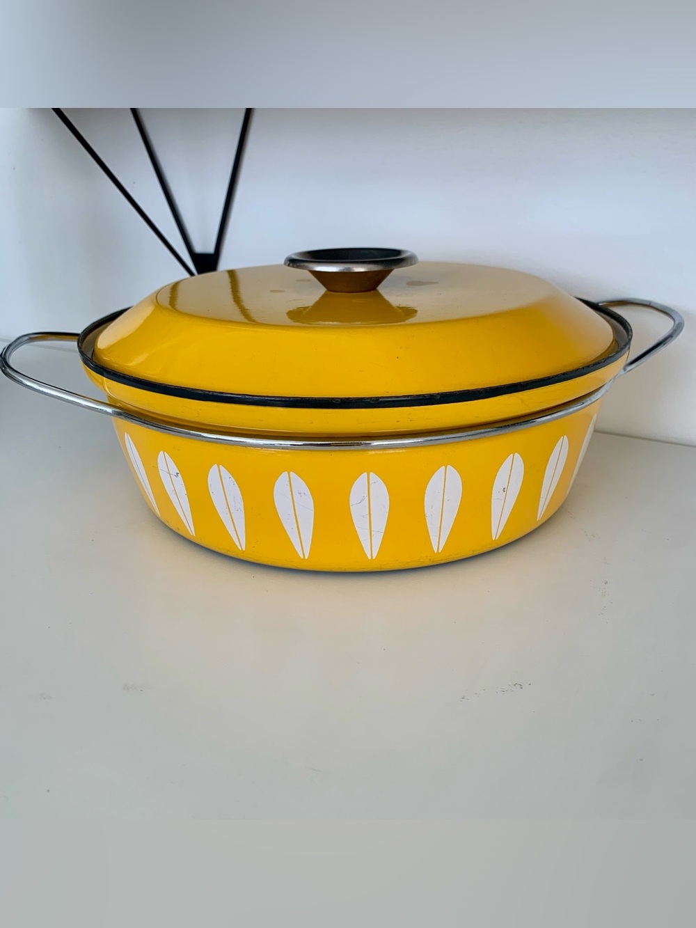 Cathrineholm Lotus Yellow Enamel Chicken Fryer Casserole With Handles and Lid